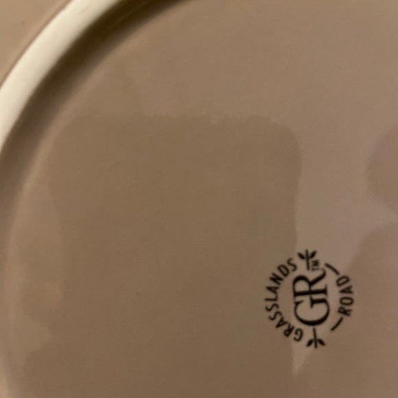 Grasslands Road Gold Embossed deer dessert plates - Picture 1 of 7